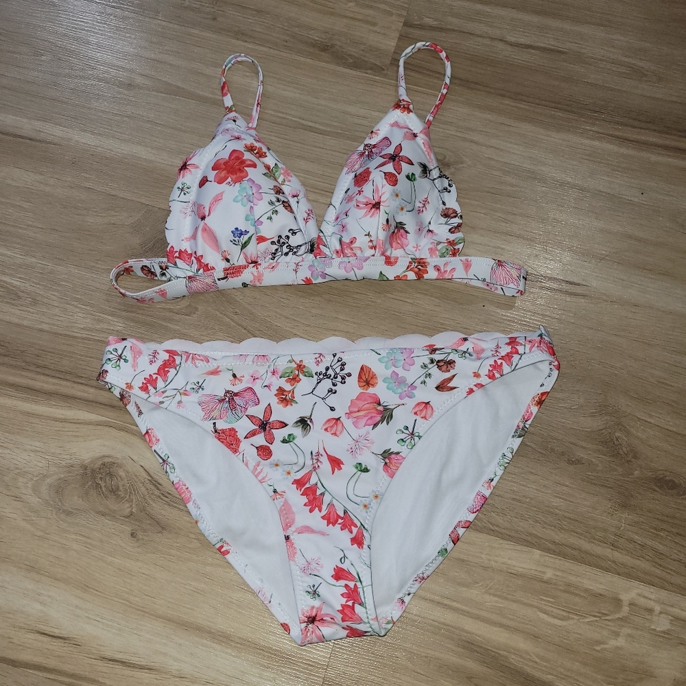 Womens Floral Skimpy Bikini NWOT